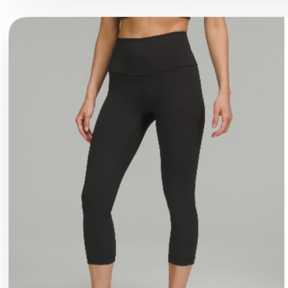 Lululemon Black Wunder Under High-Rise Crop 21"